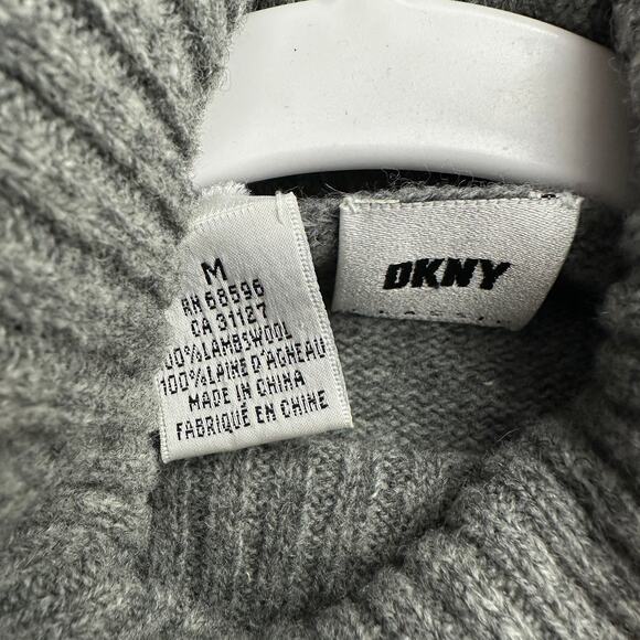 DKNY Womens Turtleneck Sweater Size M Lambswool Argyle Old Money Quiet Luxury - Picture 3 of 6